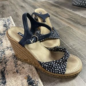 American Eagle - Summer Wedges!